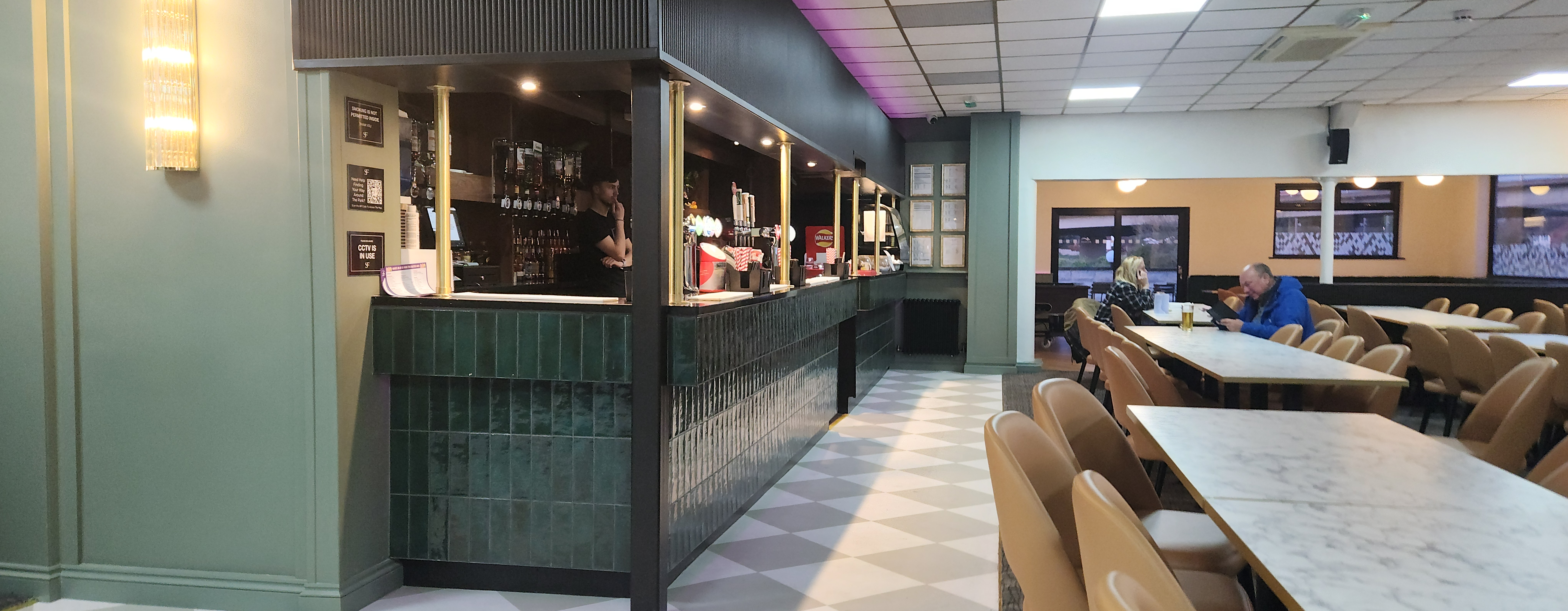 The club Bar